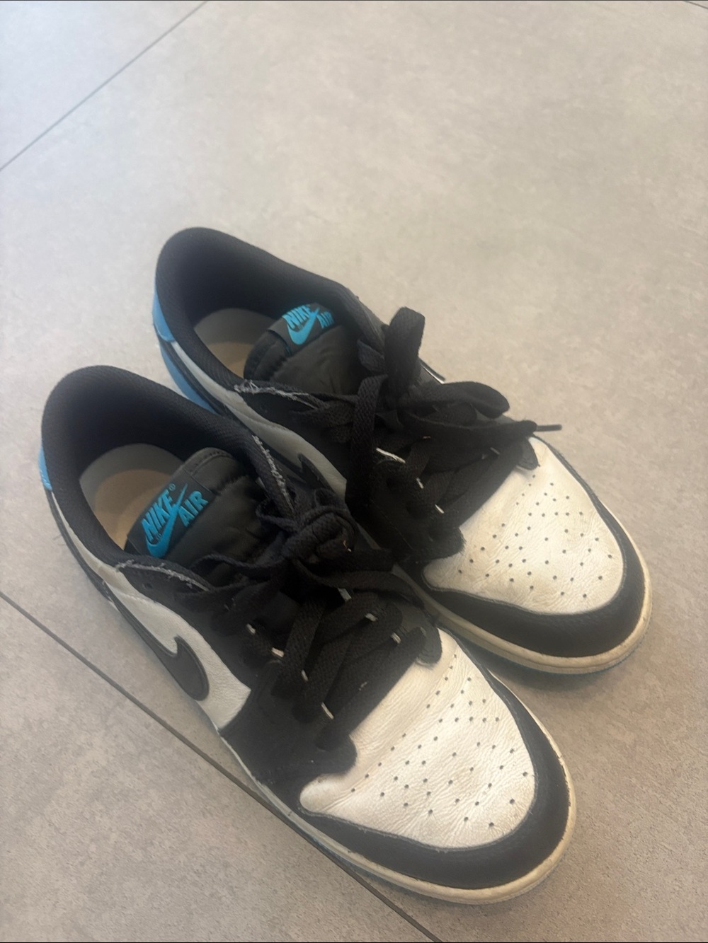Nike Kids Black, White & Blue Low-Top Sneakers